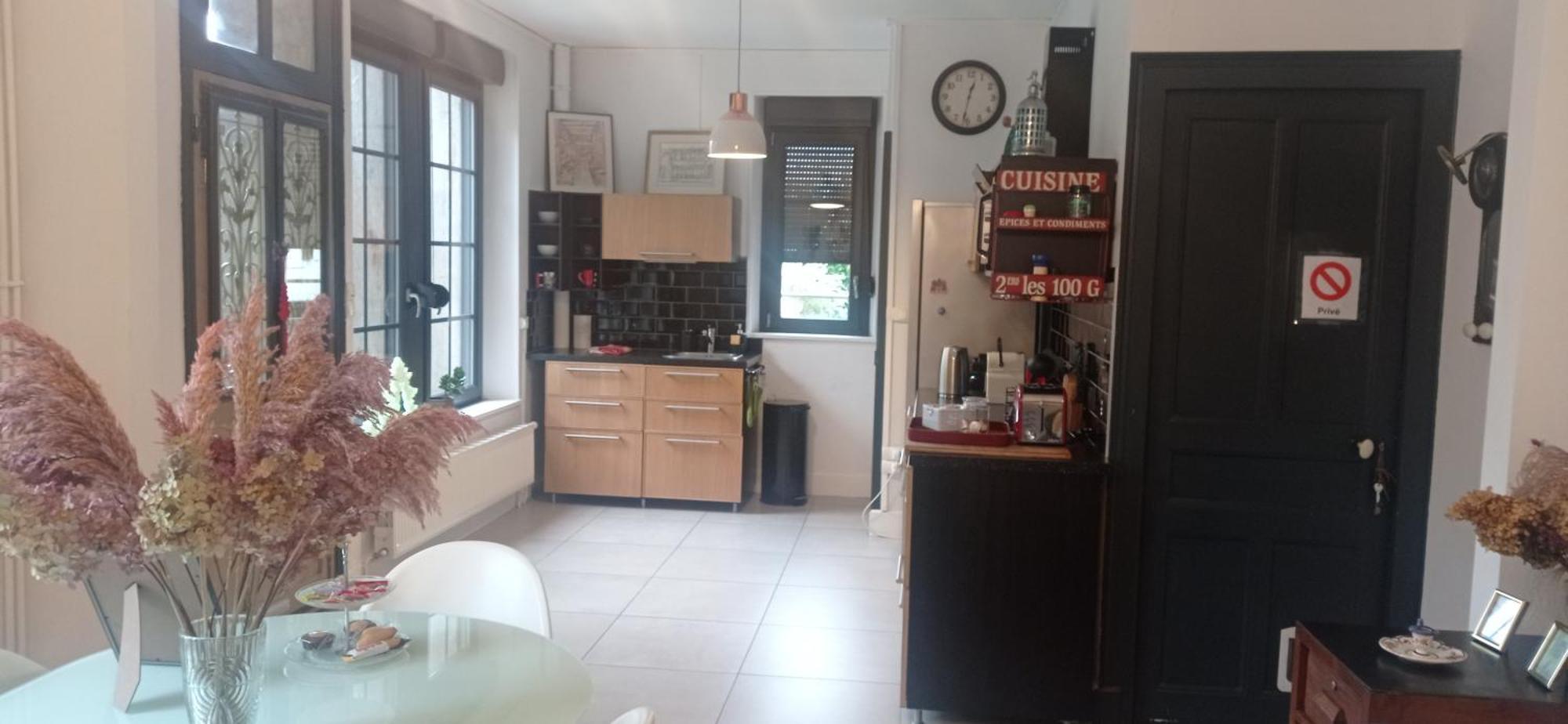 Le Numero 5 Bar-le-Duc Luaran gambar